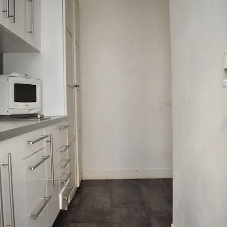 Apartment Studio Near Les Halles